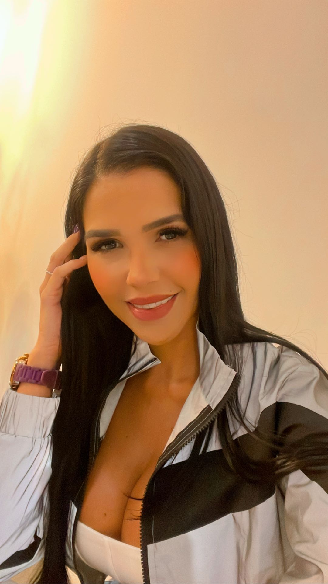 video call with girls — Sabri glam selfie